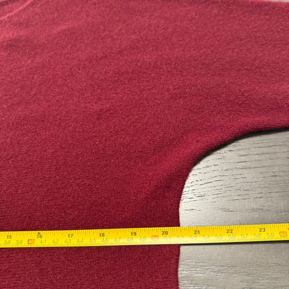 Charter Club‎ Luxury 100% Cashmere Burgundy Sweater Size M - Picture 3 of 7